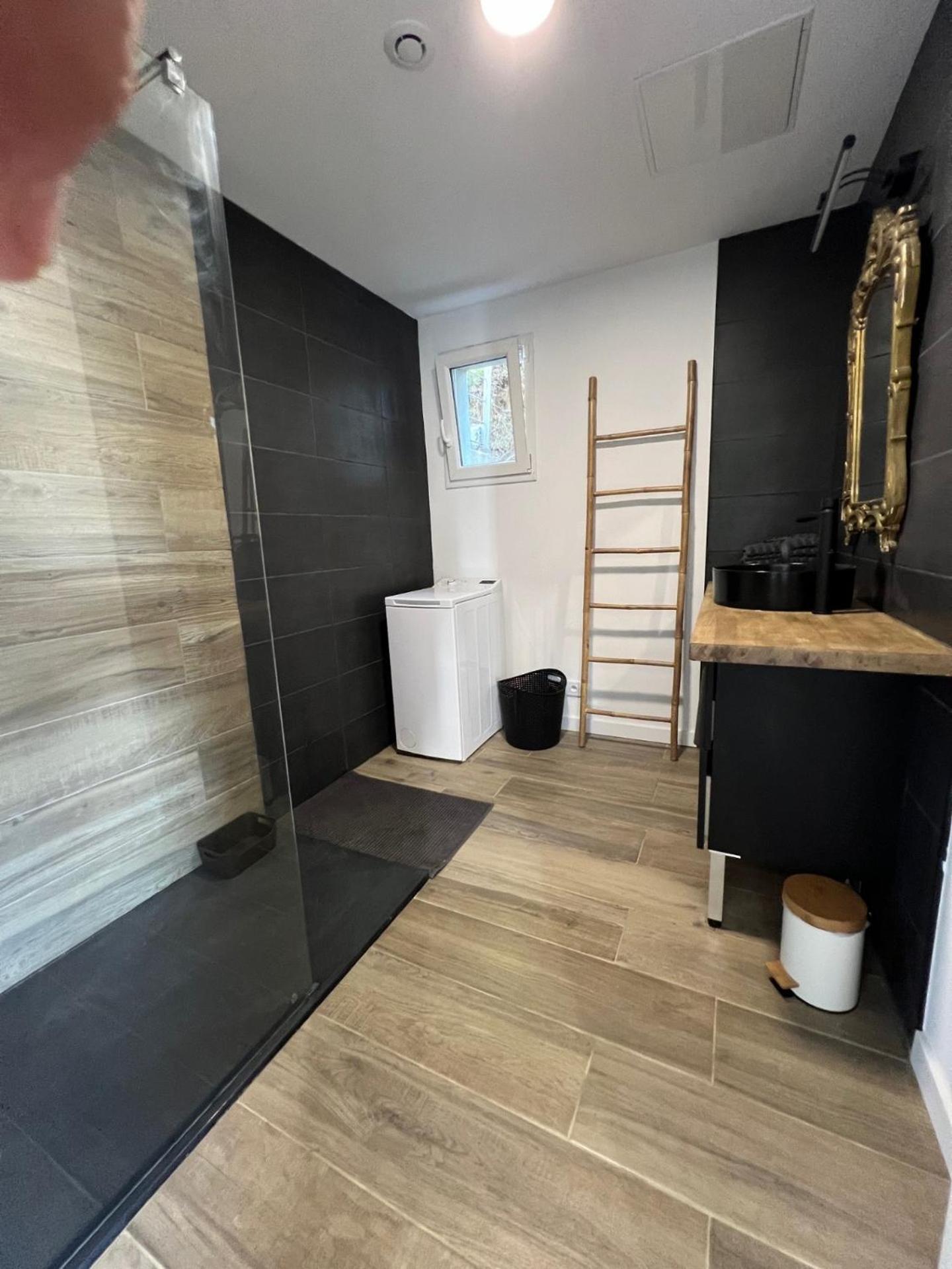 Appartement Valcros - Jardin Vue Mer La Londe-les-Maures Eksteriør billede